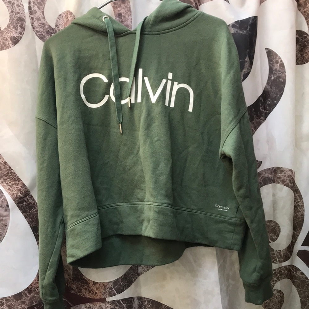 Super comfy and cute cropped sweater